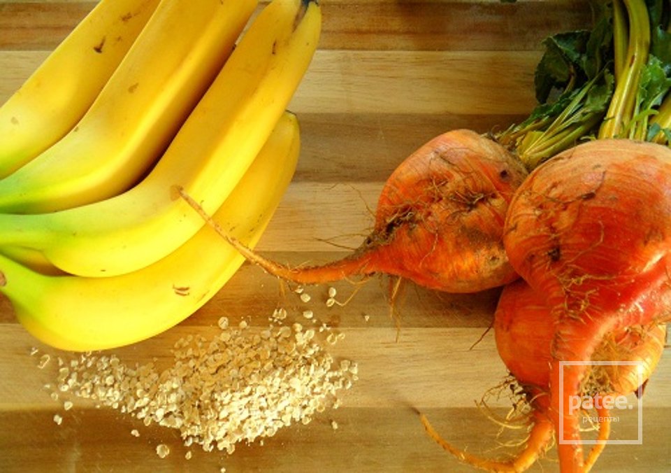 Смузи с бананами и свеклой - Шаг 1