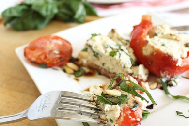 Помидоры с базиликом "Сырные" - приготовление