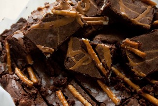 Брауни с карамелью