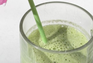 Ананасовый смузи с имбирем