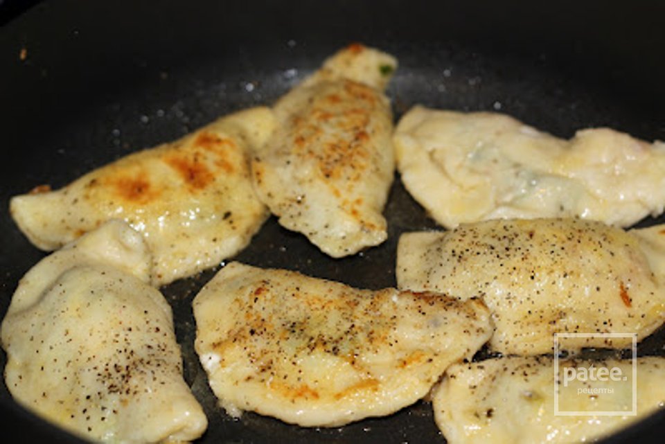 Вареники с козьим сыром и овощами - Шаг 8