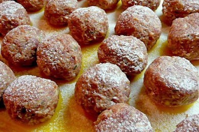 Фрикадельки в томатном соусе - приготовление