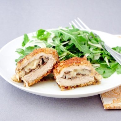 Свиные отбивные с сыром и грибами - Шаг 6