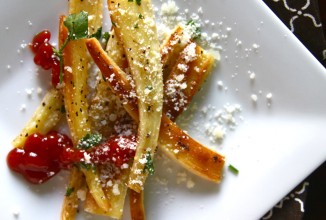 Жареный пастернак с сыром Пармезан