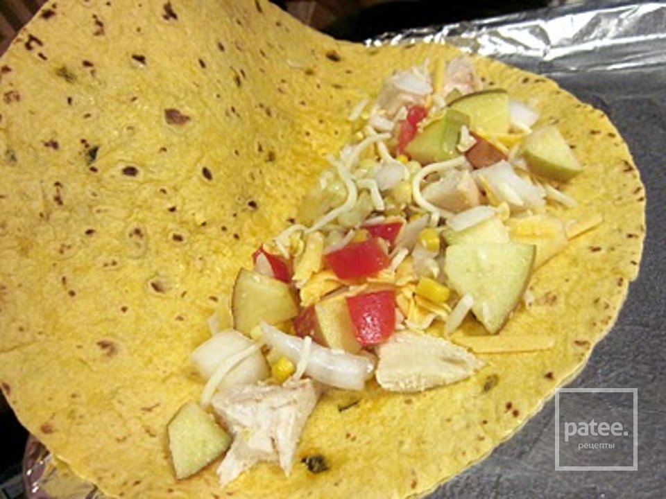 Кесадилья с курицей и яблоками - Шаг 4