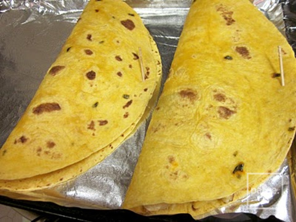 Кесадилья с курицей и яблоками - Шаг 5