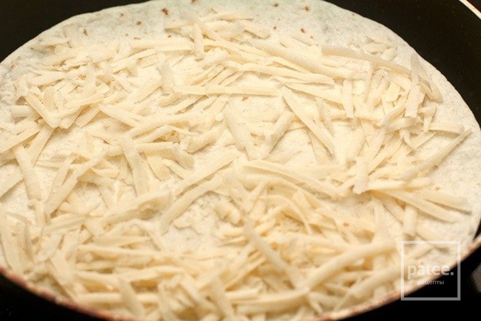 Кесадилья со свининой - Шаг 6