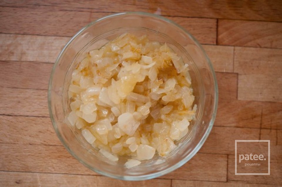 Подлива из лука и чеснока - Шаг 5