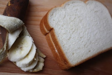 Запеченные французские тосты с бананами и мюсли - приготовление