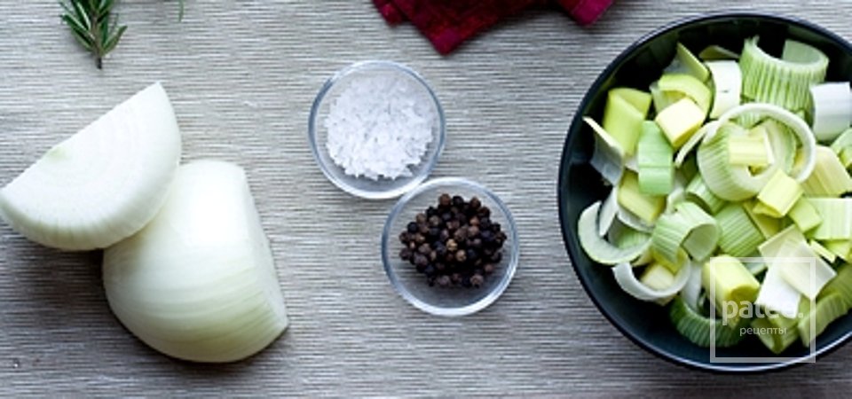 Картофельный суп с беконом  и розмарином - Шаг 2