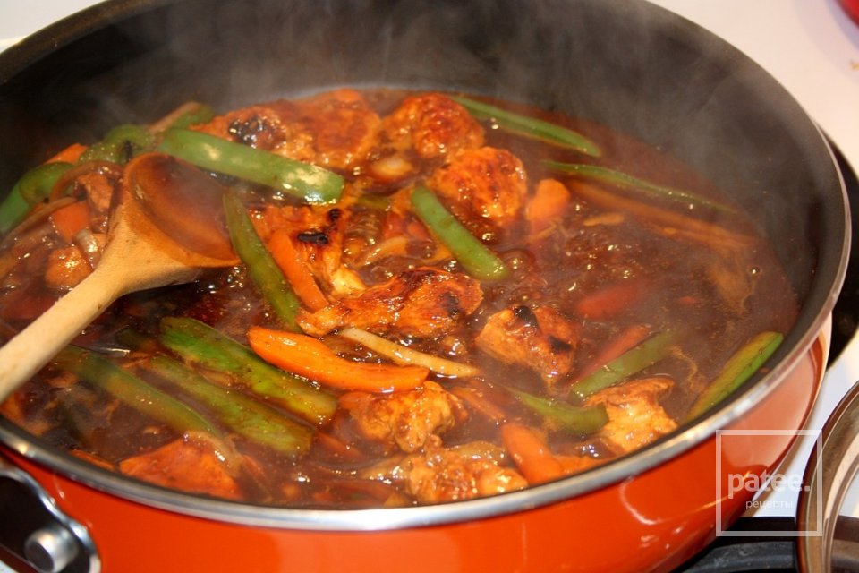 Обжаренная курица с овощами - Шаг 6