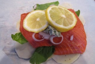 Лосось запечённый в пергаменте