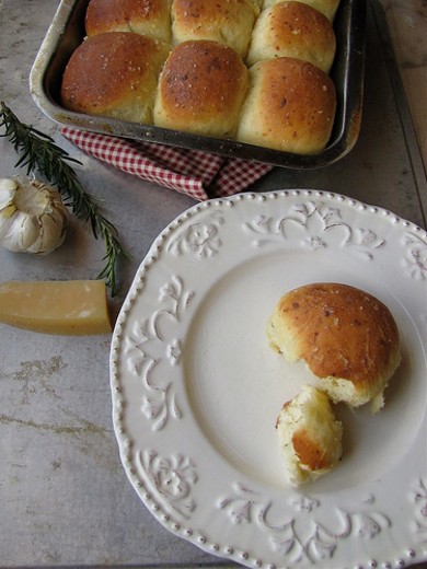 Булочки с сыром и розмарином