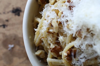 Паста с соусом из грецких орехов - приготовление