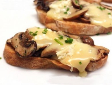 Рецепт Бутерброды с грибами и сыром