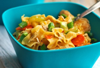 Куриный суп с лапшой