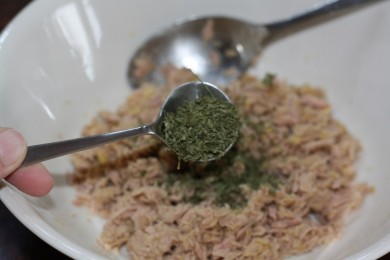 Сэндвич с тунцом - приготовление