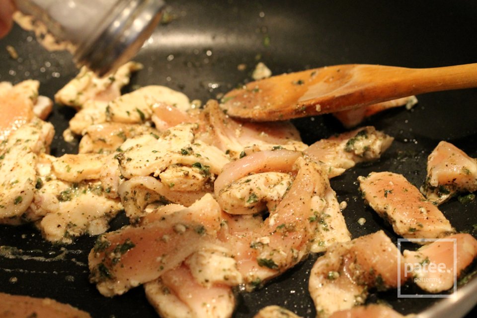 Паста с брокколи и курицей - Шаг 11