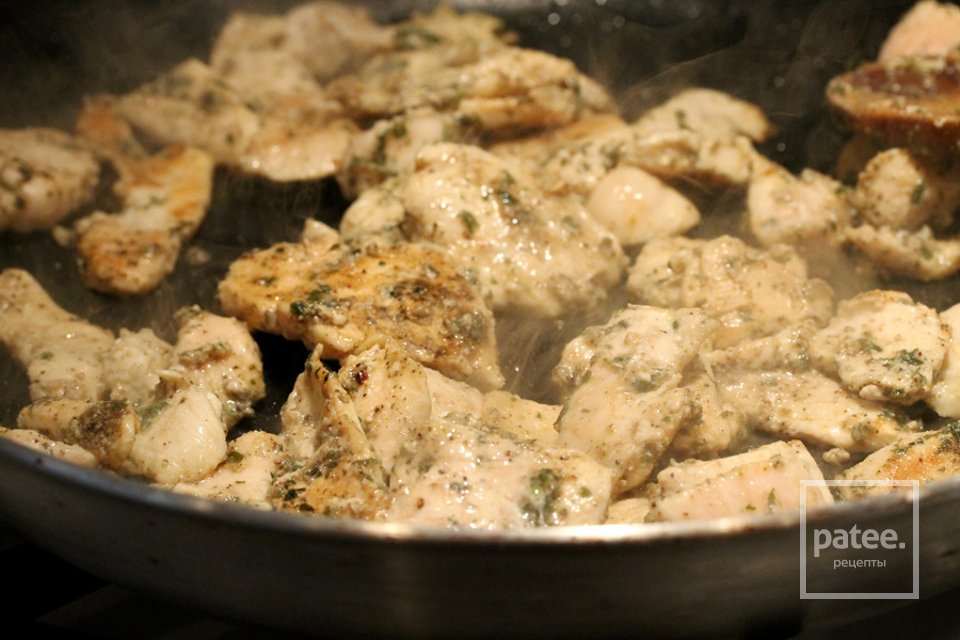 Паста с брокколи и курицей - Шаг 12