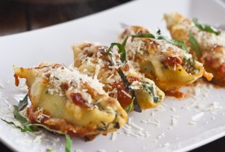 Фаршированные макароны-ракушки