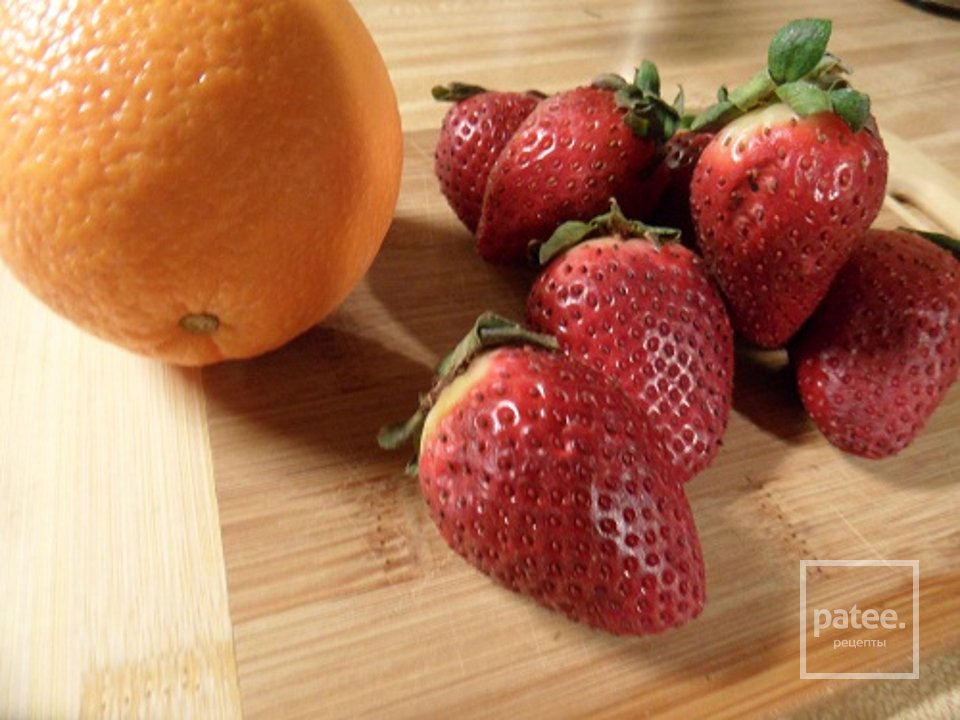 Клубничные кексы с бренди - Шаг 1