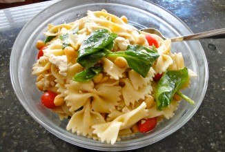 Салат с пастой