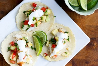 Рыбные тако с ананасовой сальсой