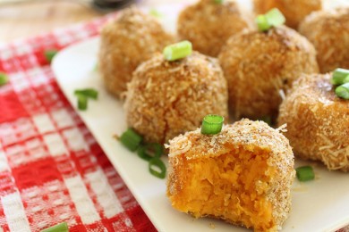 Шарики из батата и козьего сыра - приготовление