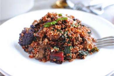 Красная киноа с фиолетовой цветной капустой - приготовление