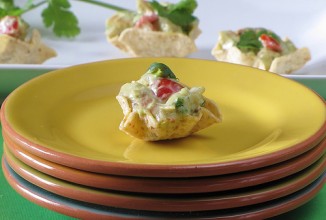 Салат из креветок с авокадо