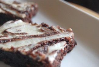 Пирог с творожным кремом