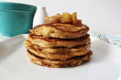 Блины с корицей и яблоками - приготовление