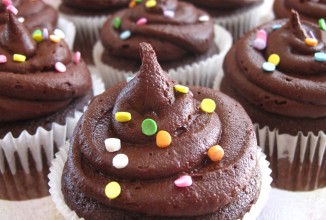 Шоколадные кексы с глазурью