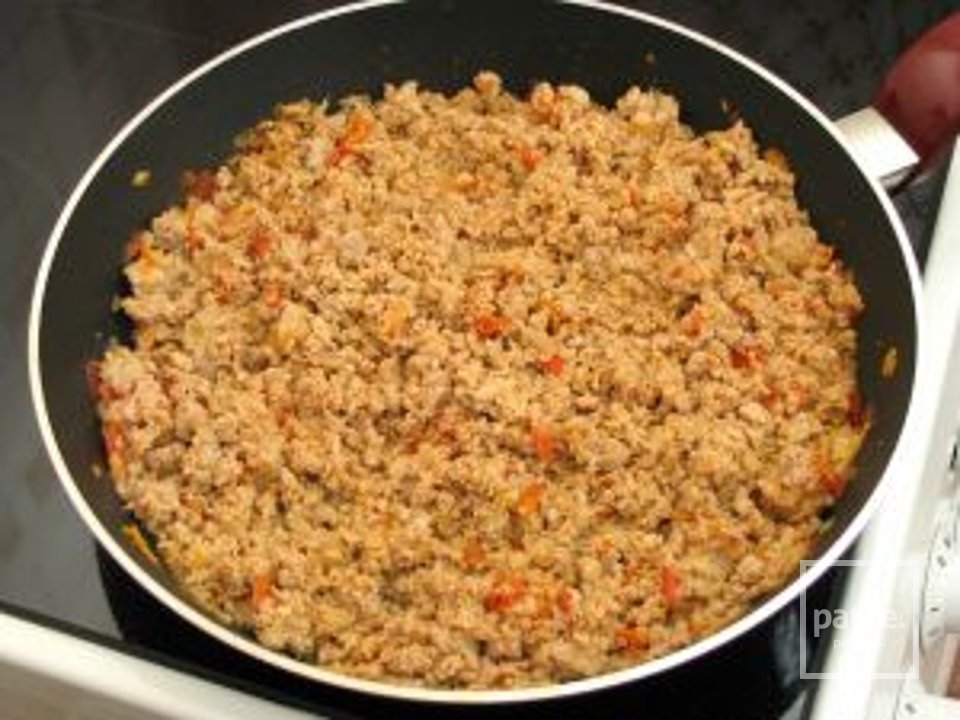 Картофельная запеканка с фаршем - Шаг 6