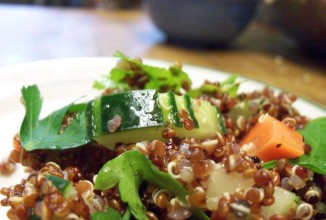 Овощной салат с киноа