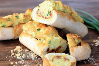 Бутерброды с сыром, яйцами и ветчиной