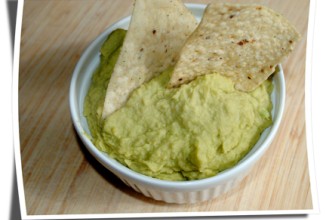 Хуммус с авокадо