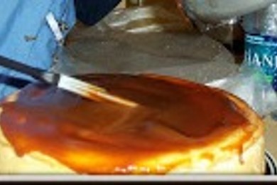 Карамельный чизкейк с медовыми орешками - приготовление