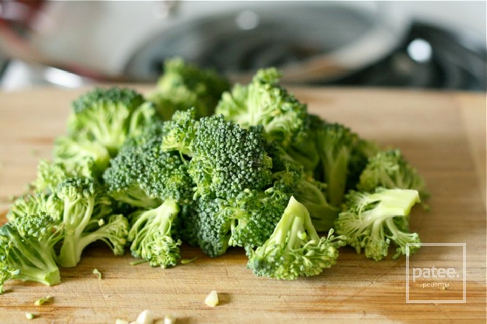 Паста с брокколи и зеленым горошком - Шаг 3