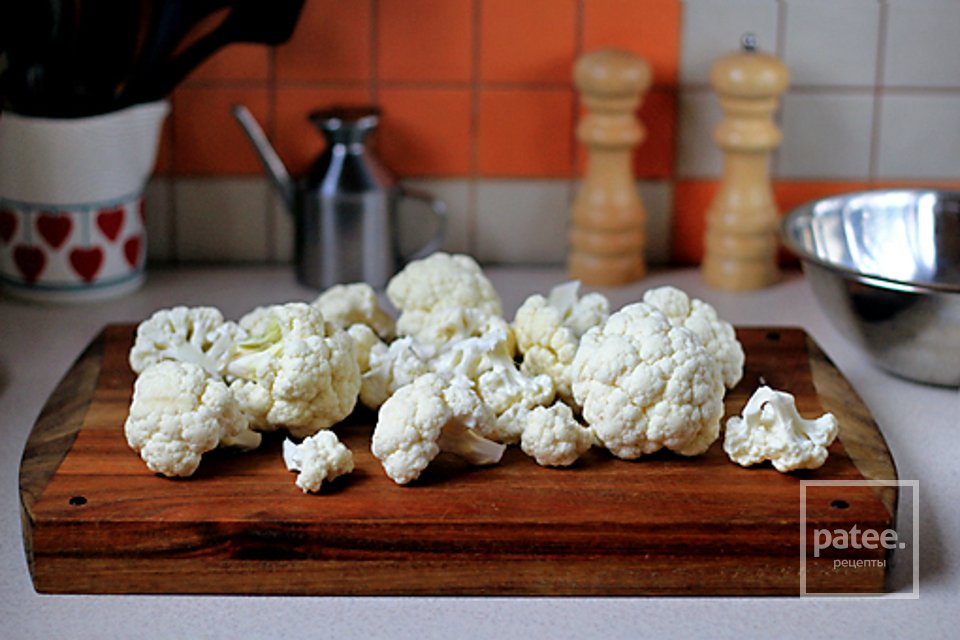 Цветная капуста, поджаренная в сухариках - Шаг 1