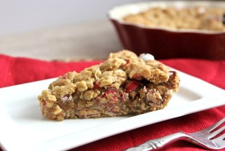 Пирог из арахисового масла с конфетами