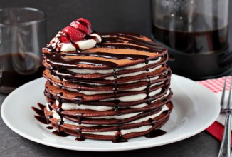 Шоколадный торт из блинчиков
