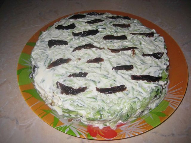 Куриный салат Березка