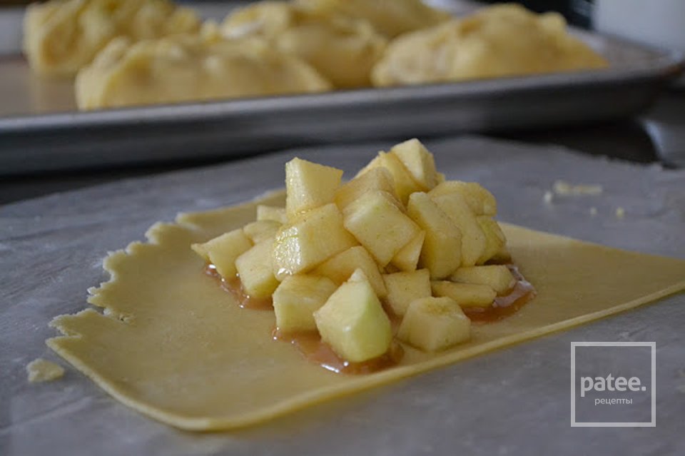 Запеченное яблоко в тесте - Шаг 6
