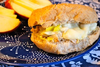 Бутерброды со свининой и острым перцем