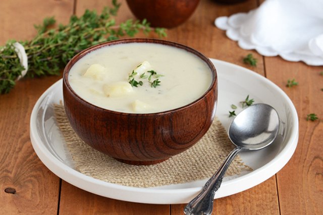 Крем-суп с картошкой и луком