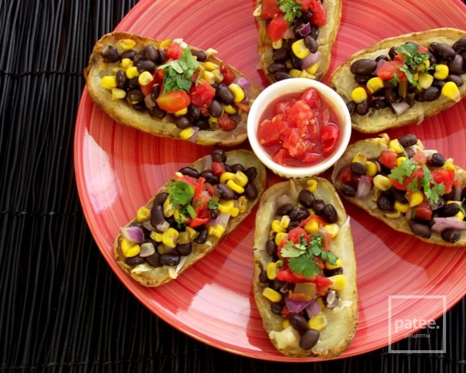 Картофельные лодочки с фасолью и кукурузой - Шаг 13