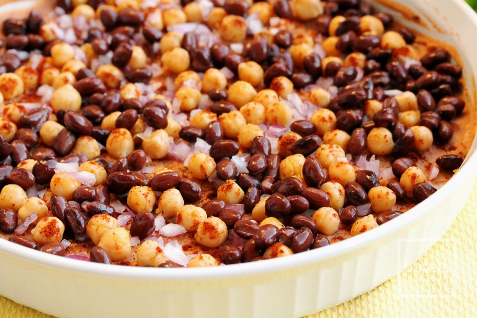 Салат с фасолью, нутом и овощами - Шаг 5