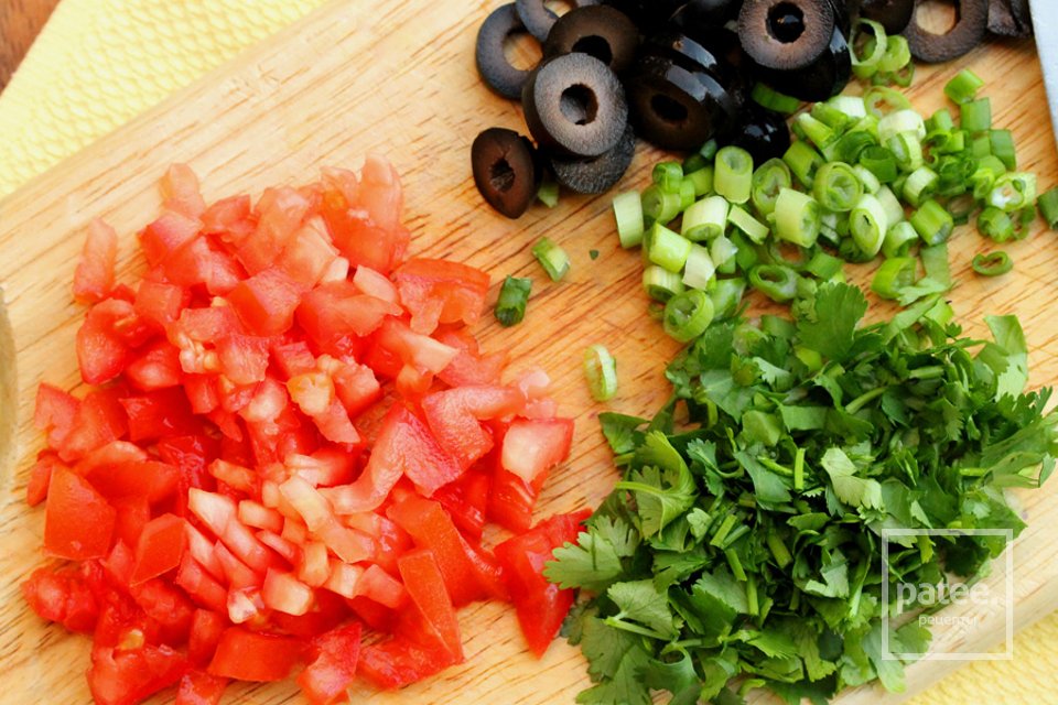 Салат с фасолью, нутом и овощами - Шаг 13