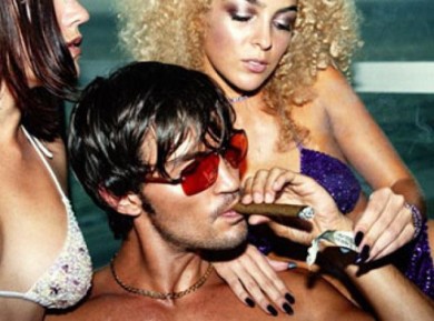 Опять альфонс?